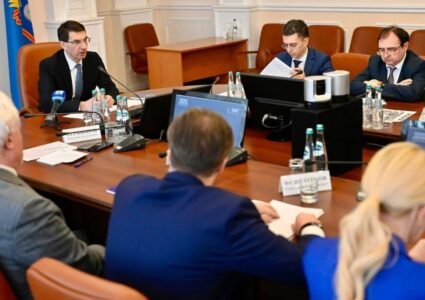 Игорь Щёголев и Евгений Первышов приняли участие в совещании по мерам поддержки ответственного бизнеса | 789